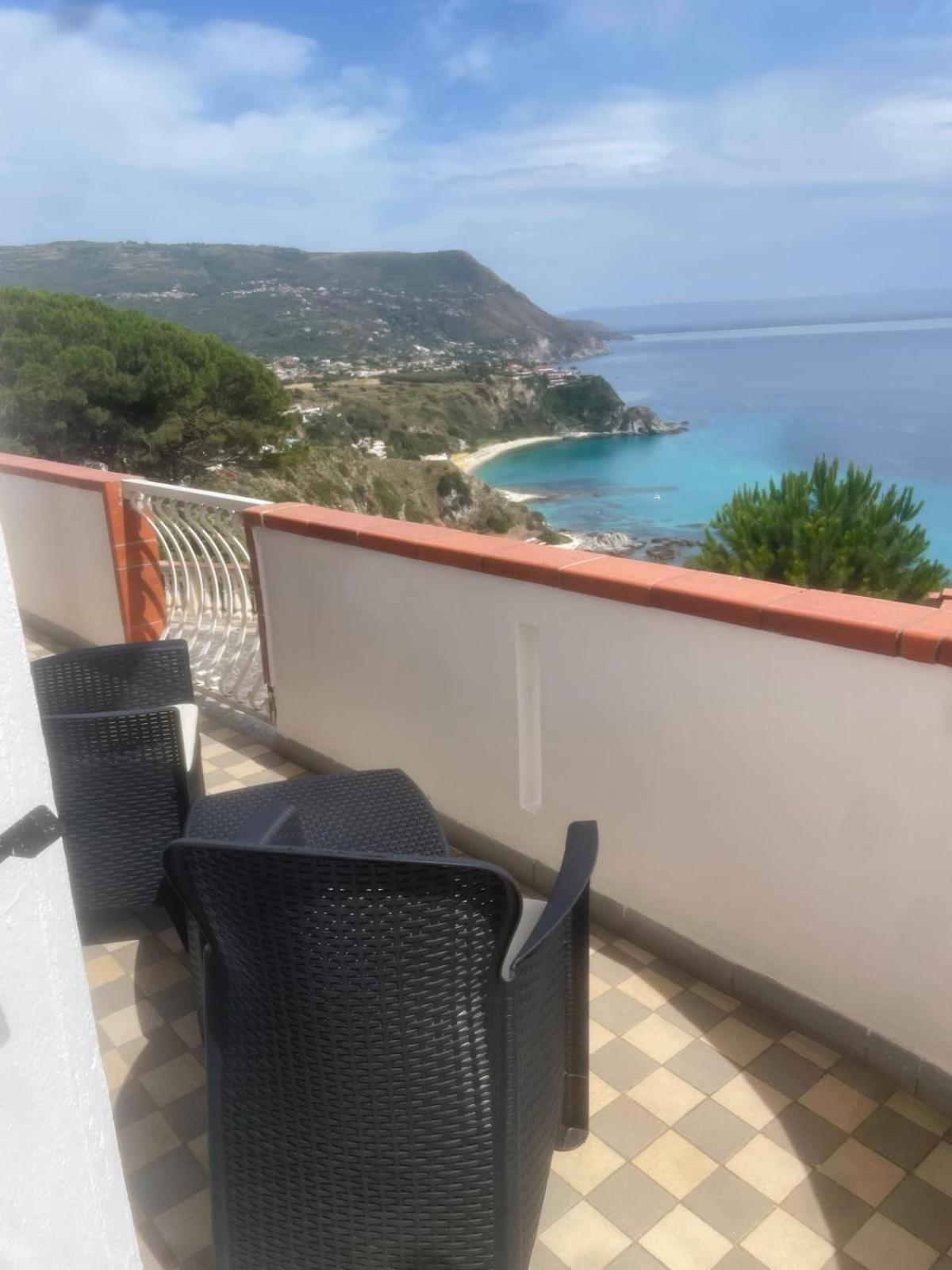 Villamargherita Capo Vaticano Kültér fotó