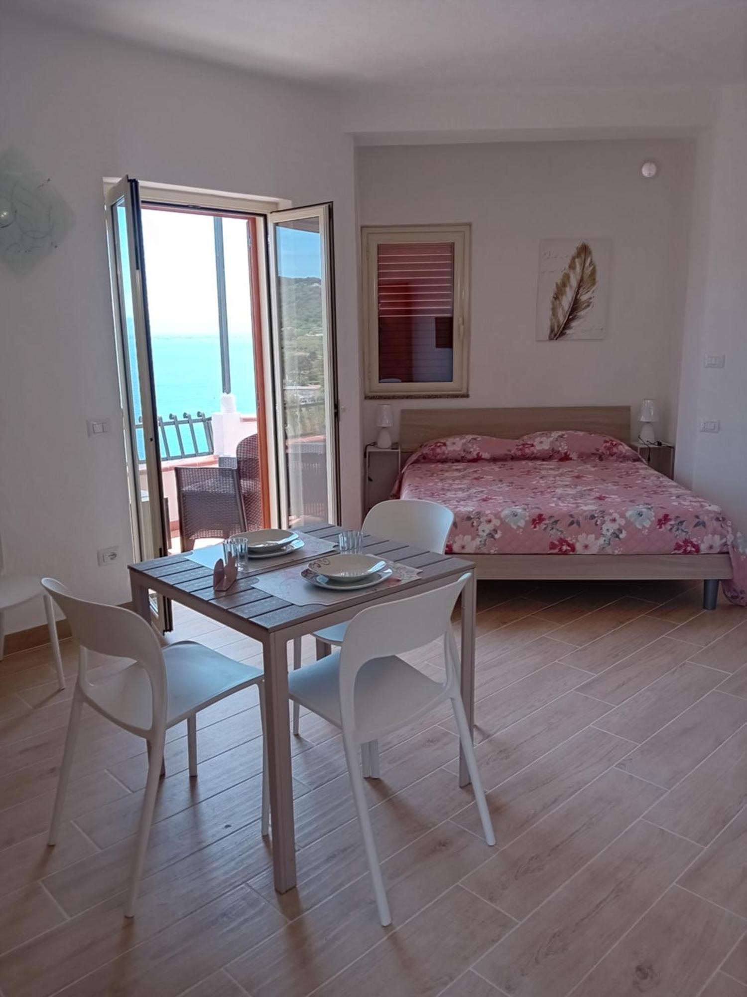 Villamargherita Capo Vaticano Kültér fotó