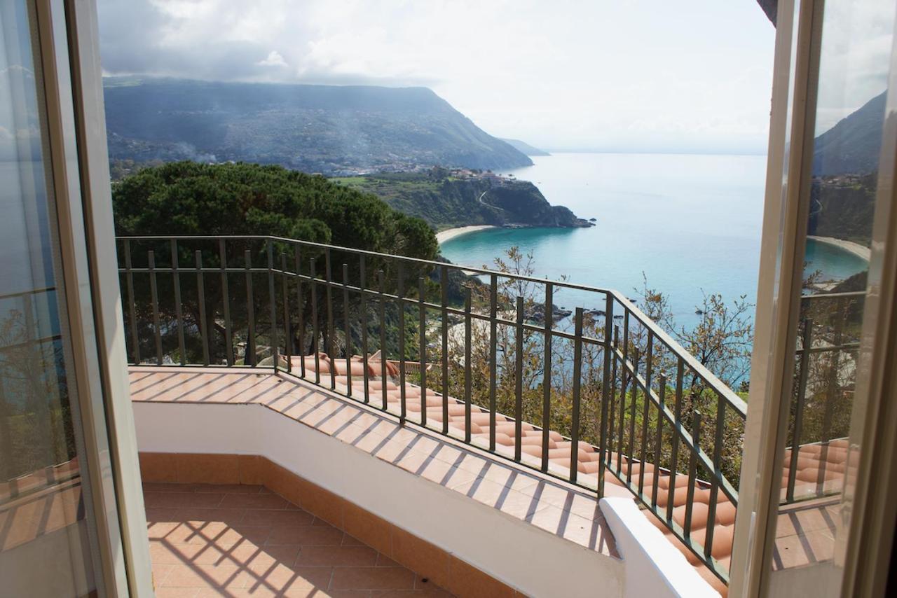 Villamargherita Capo Vaticano Kültér fotó